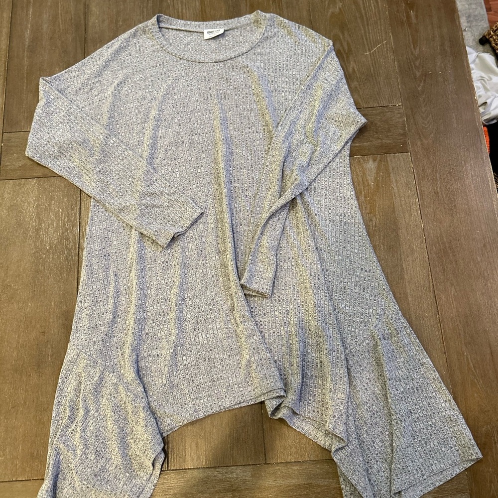 Chic Heather Gray Women's Tunic Top